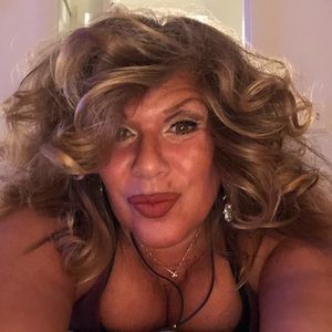 Meet your Posher, Marie